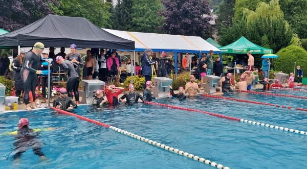 6h-Benefizschwimmen in Liezen