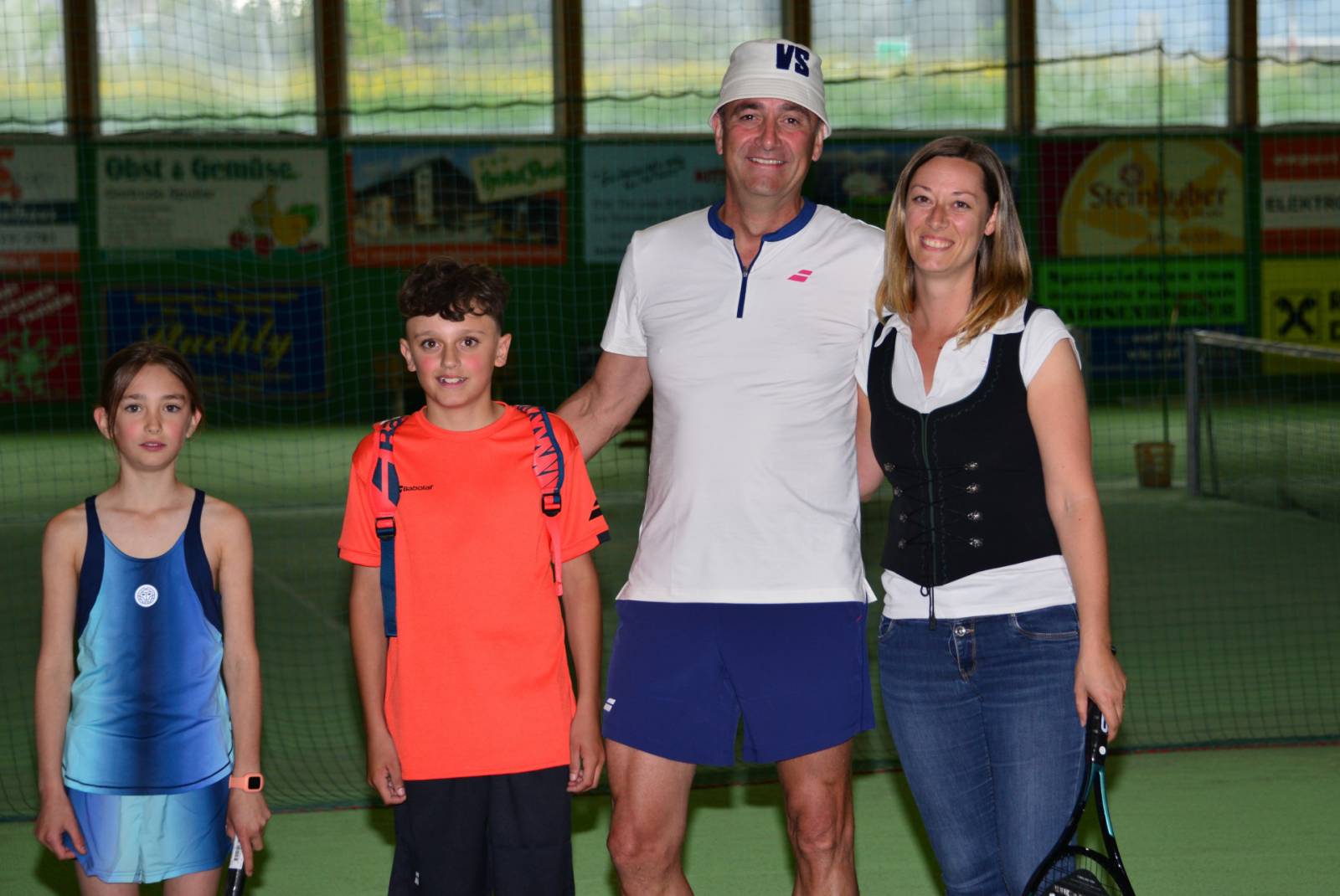 Neueroeffnung Mikes Tennisshop 2025_118