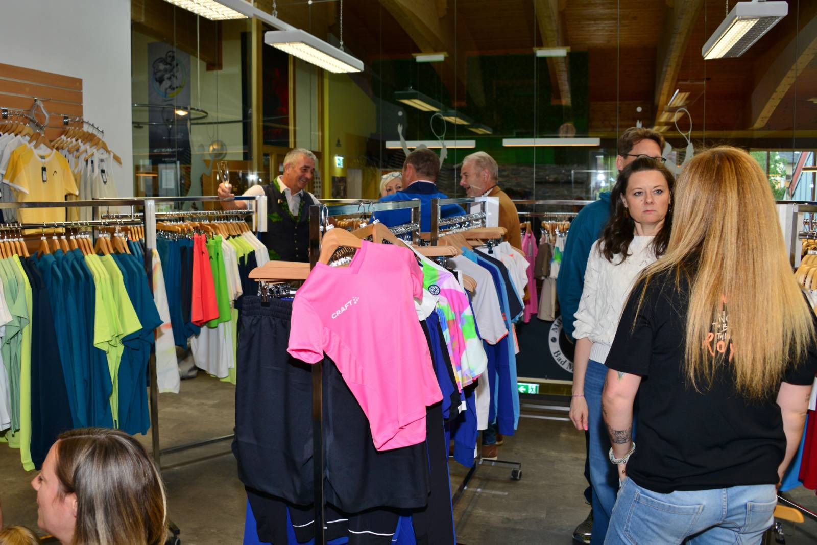 Neueroeffnung Mikes Tennisshop 2025_20