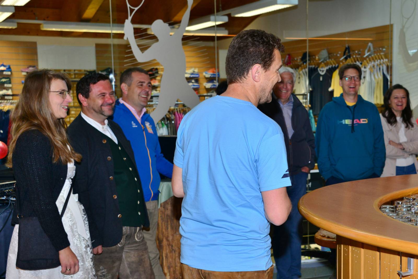 Neueroeffnung Mikes Tennisshop 2025_35