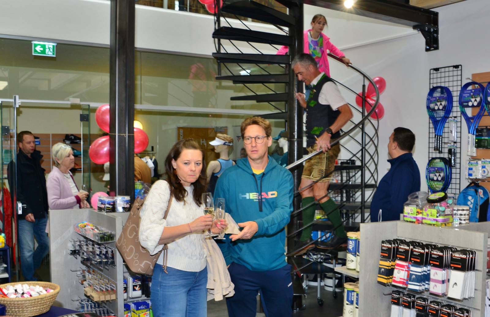 Neueroeffnung Mikes Tennisshop 2025_67