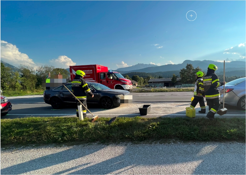 Auffahrunfall mit 3 PKW auf der B145