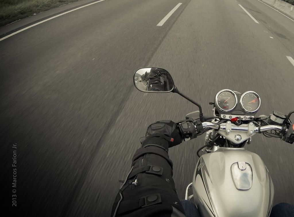 Motorradfahrer schwer verletzt