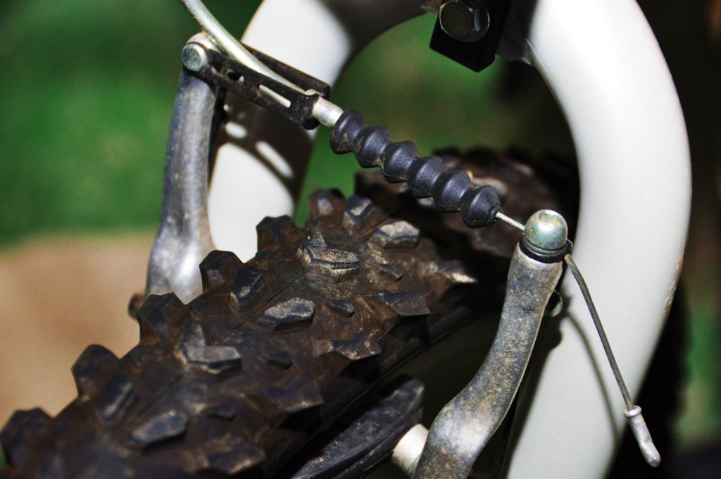 Unbekannte stahlen Mountainbikes