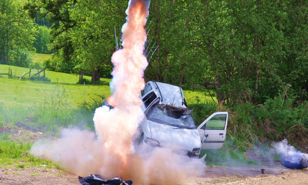 Heftige Explosionen in Lassing