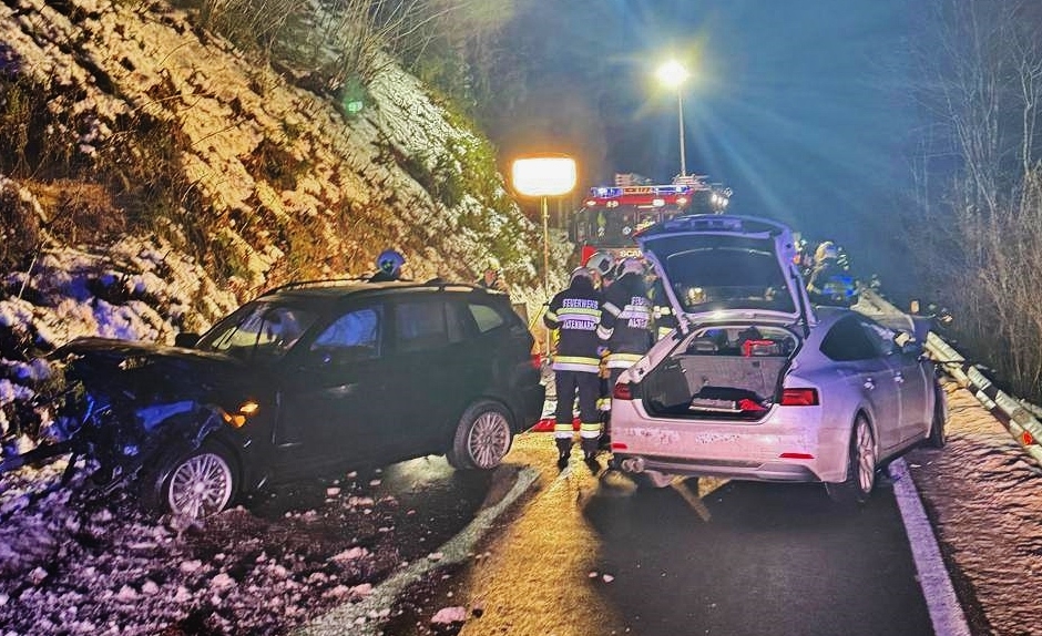 Tödlicher Verkehrsunfall auf der L715 bei Altenmarkt