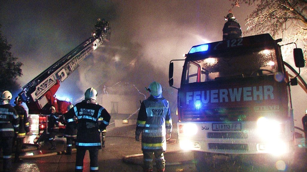 Kampf gegen Brand in Obersdorf