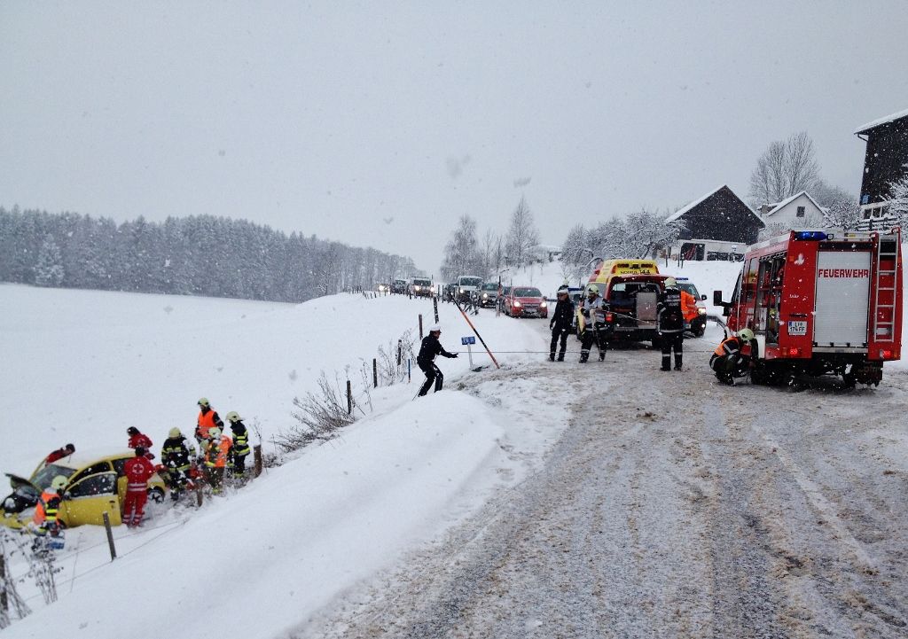 Verkehrsunfall auf der B146