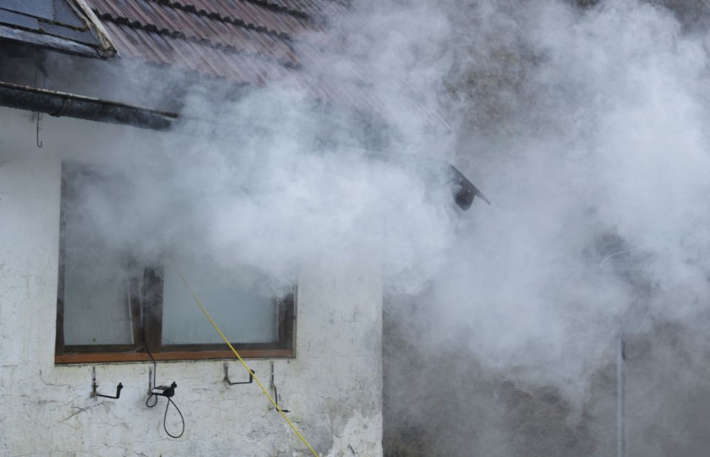 Brand eines Wirtschaftsgebäudes