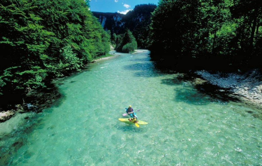 Paddelboote in Wildalpen gestohlen