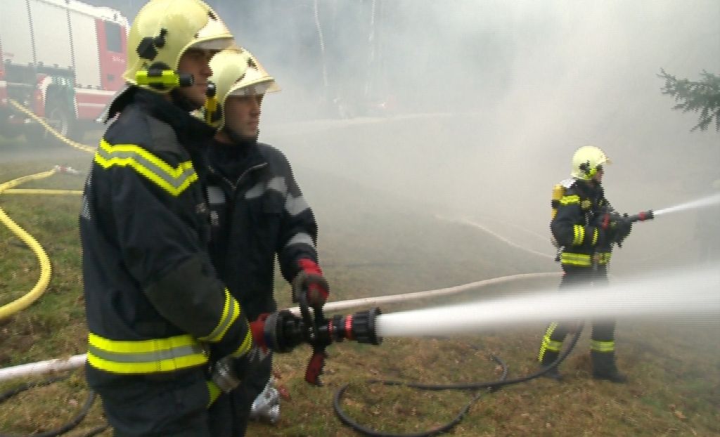 Hackgut geriet in Brand