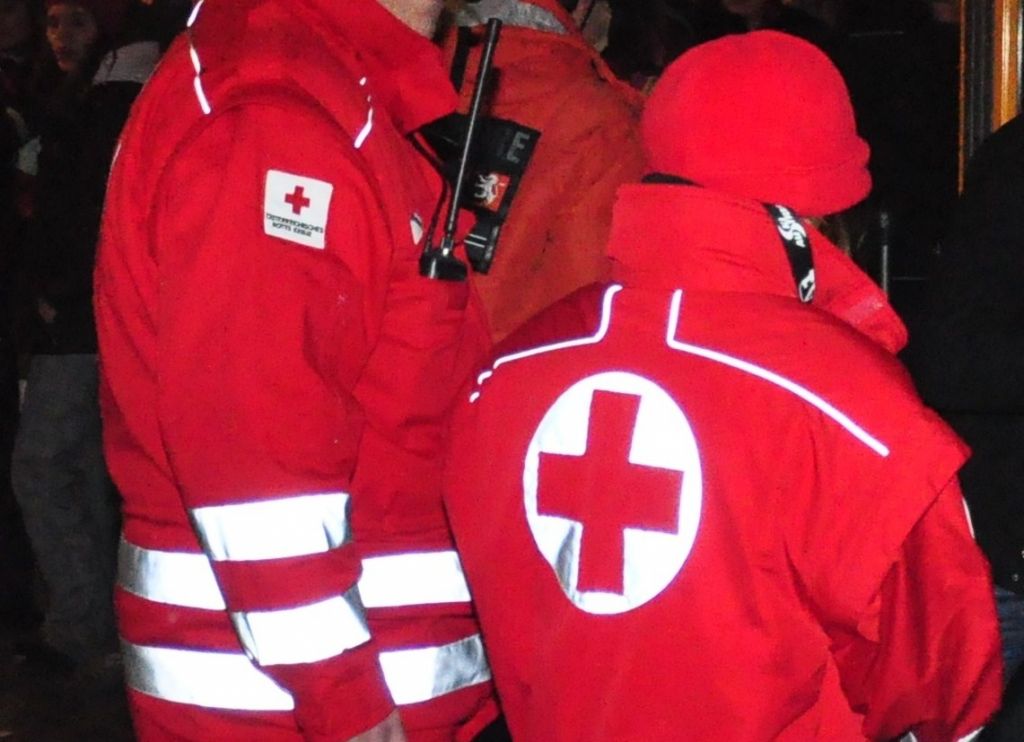Schüler von PKW niedergestoßen