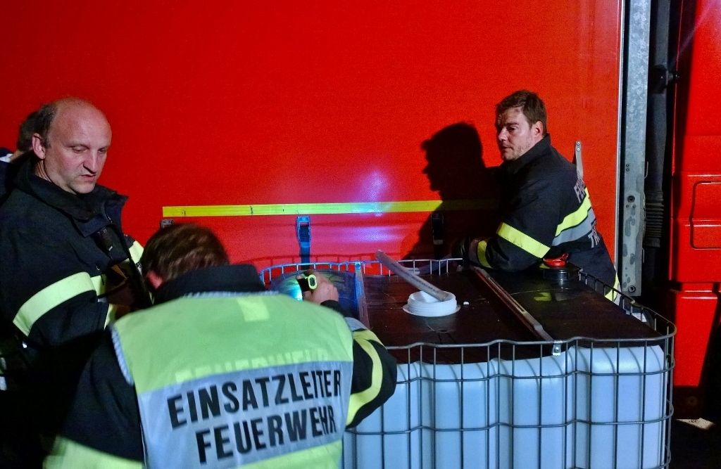 LKW Bergung und Ölalarm in Trieben