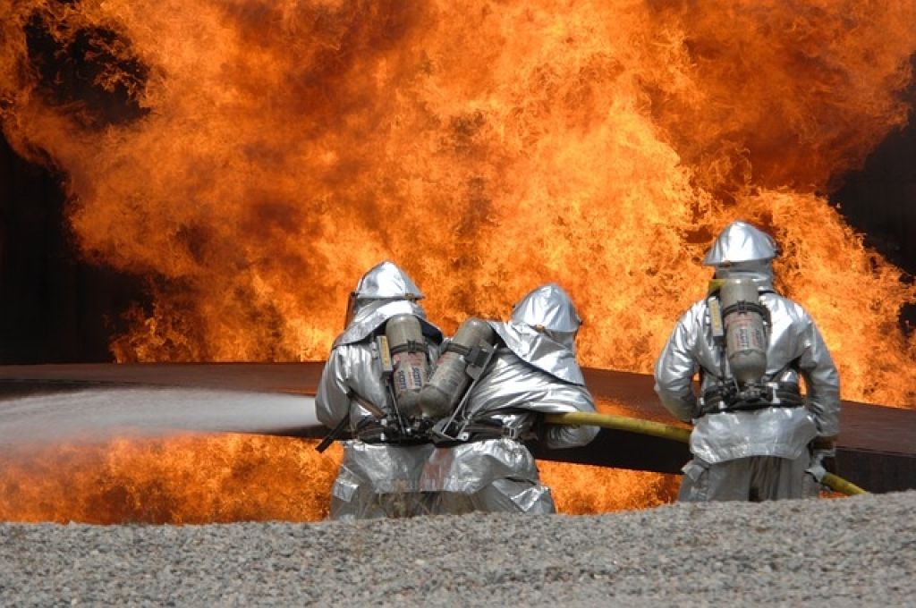 Brand in einer Gaslagerstätte