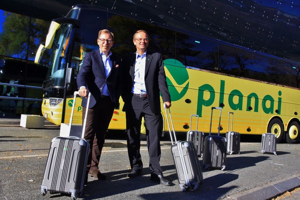 Planai präsentiert neuen Reisebus