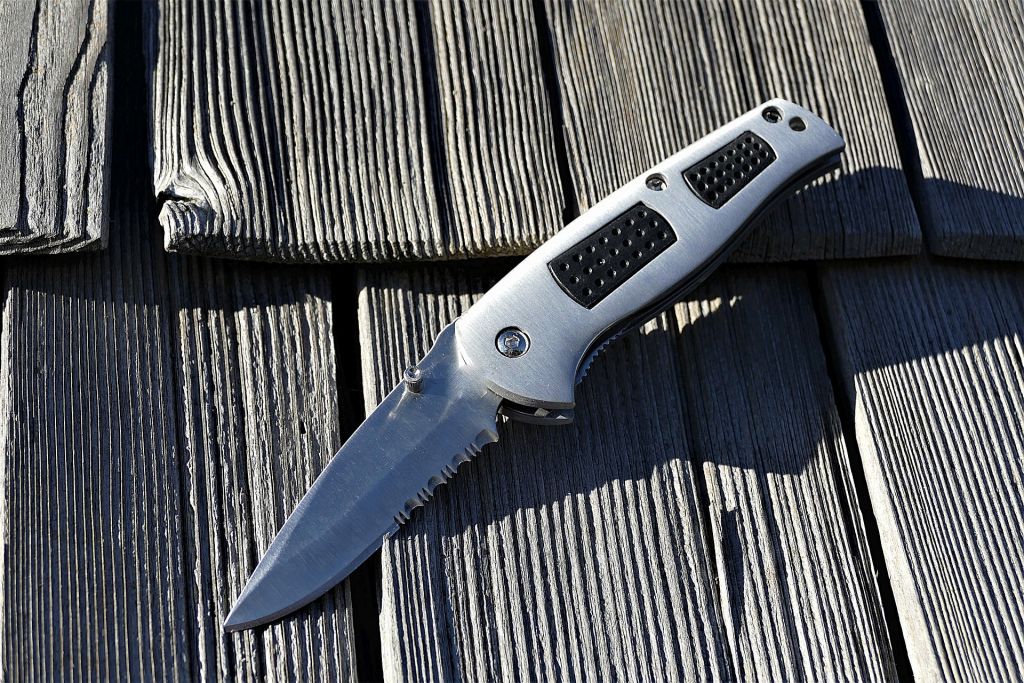 Mit Messer schwer verletzt