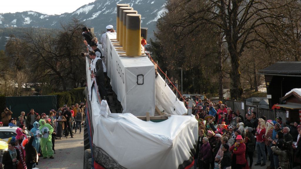 Wenn die Titanic durchs Dorf schwankt...