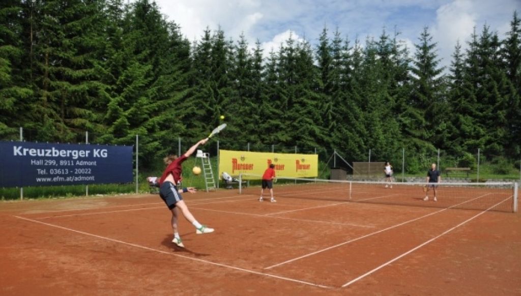 Spiel- Satz und Sieg in Hall