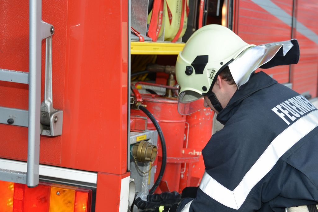 Brand eines Wirtschaftsgebäudes