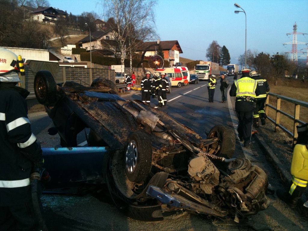 Schwerer Unfall auf B320 Wörschach