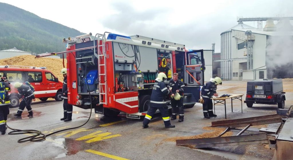 Brand einer Firmen Hackschnitzelanlage