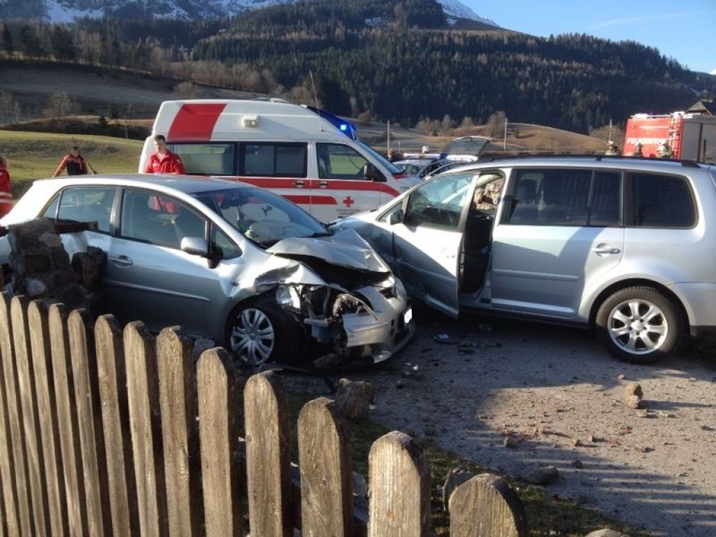 Verkehrsunfall auf der B145