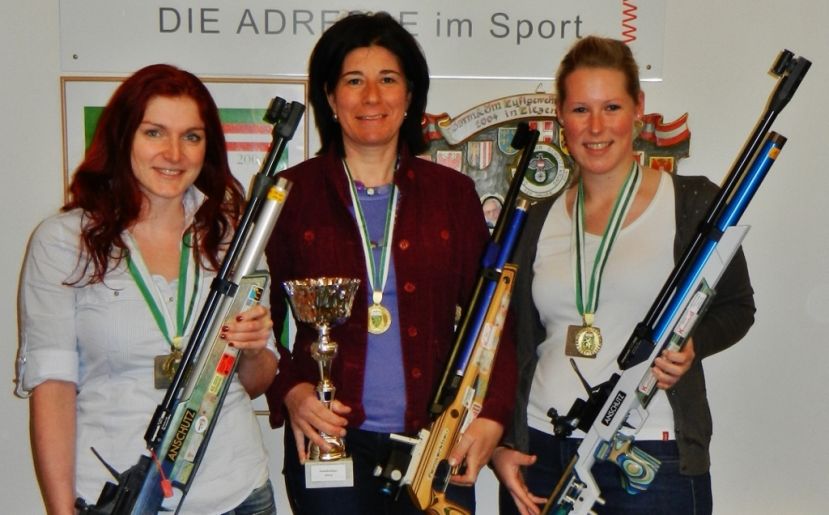 Mit den Mannschaftsmedaillen v.l.n.r. Altenaichinger, Gschoderer, Pirkmann