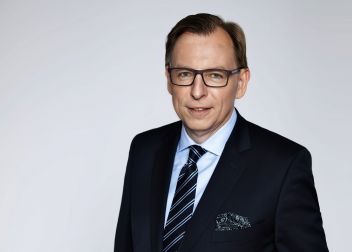 Mag. Christian Buchmann (Landesrat für Wirtschaft, Tourismus, Europa und Kultur)