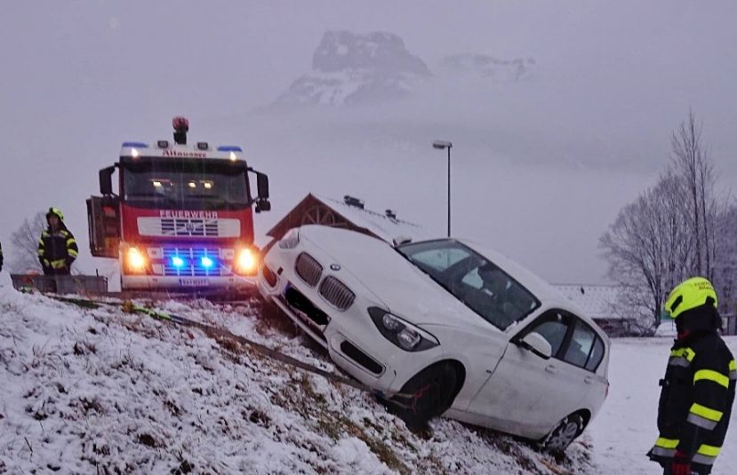 Glück im Unglück bei Unfall in Altaussee