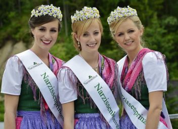 V.l.n.r.: Prinzessin Julia aus Steyr, Königin Theresa aus Pichl-Kainisch und Prinzessin Marlies aus Schenkenfelden repräsentieren nun ein Jahr lang das Ausseerland-Salzkammergut.