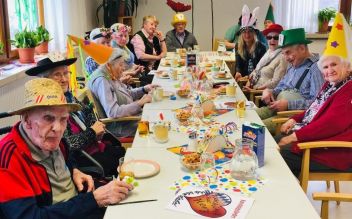 Faschingsball der "Zauberer und Feen"