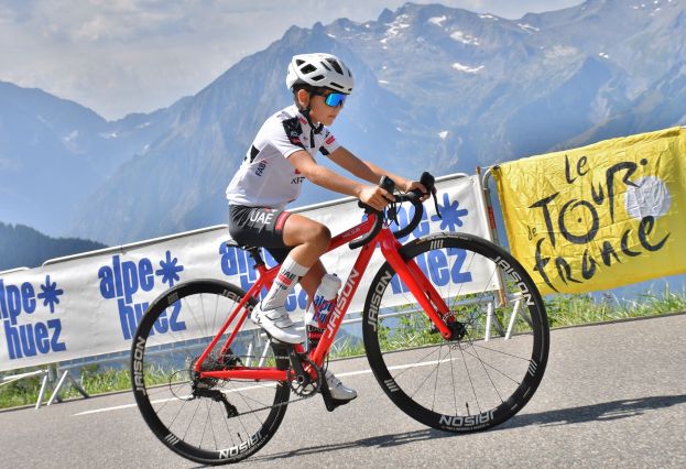 Mit 7 Jahren auf den Gipfeln der Tour-de-France