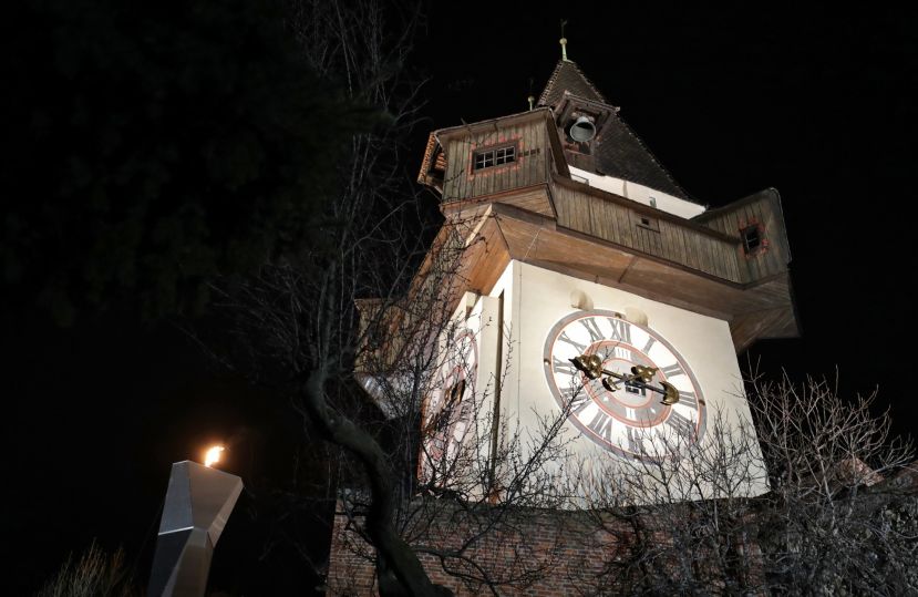 Uhrturm auf dem Grazer Schloßberg, wo im Jahr 2017 während der Spiele die „Flamme der Hoffnung“ brannte. 