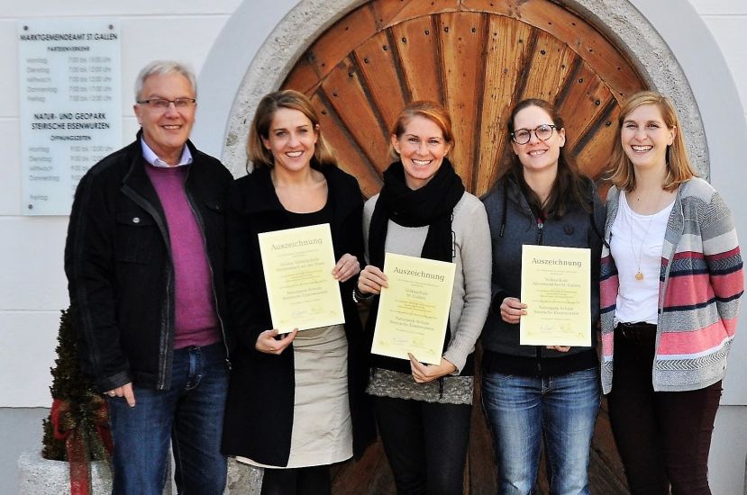 Direktor OSR Eduard Grießl und Bernadette Käfer (beide NMS Weißenbach an der Enns), VD Gabriele Rodlauer (VS St. Gallen), VD Marina della Pietra (VS Altenmarkt), DI Eva Maria Vorwagner (Natur- und Geopark Steirische Eisenwurzen)