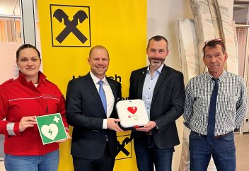 Neuer Defibrillator für Admont
