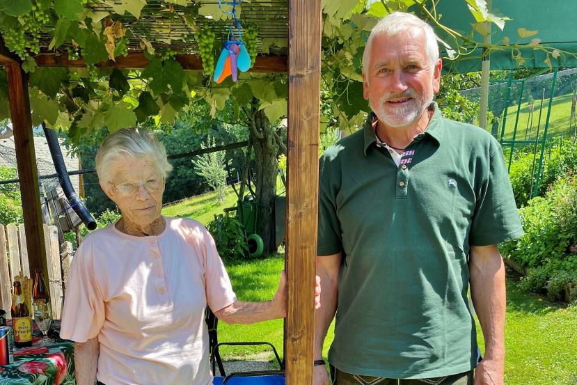Christine Mandlberger und Bürgermeister Walter Kanduth