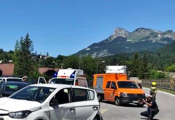 56-jährige Frau bei Verkehrsunfall verletzt