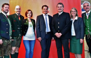Die Ausseer Sozialdemokraten mit ihrem neuen Obmann Vzbgm. Rudolf Gasperl und Landeshauptmann-Stellvertreter Mag. Michael Schickhofer.