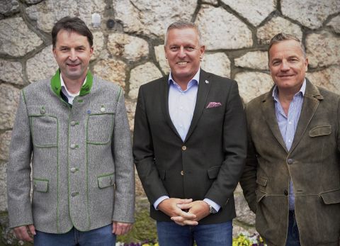 FPÖ-Bezirksparteiobmann LAbg. Albert Royer, FPÖ-Landesparteiobmann Mario Kunasek und der steirische Abgeordnete zum Europäischen Parlament Georg Mayer. 