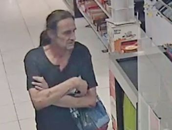 Fahndung nach Raub in Supermarkt
