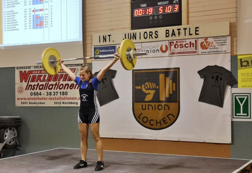 Sophia Stieg mit 51 kg im Reißen neuer österr. Rekord