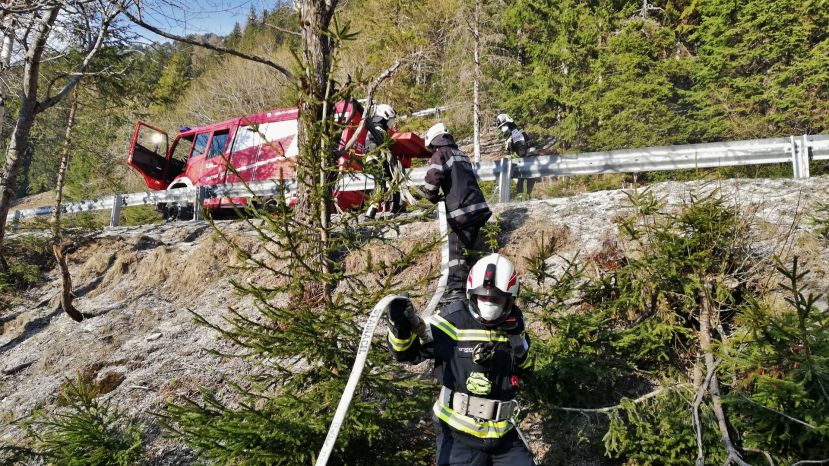 Brandeinsatz fordert 3 Feuerwehren