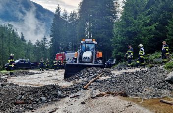 Zahlreiche Murenabgänge im Bezirk