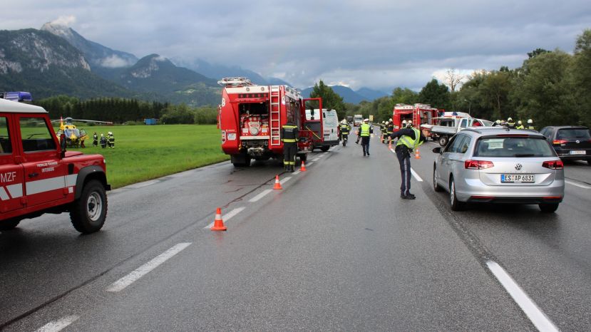 Schwerer Verkehrsunfall mit Personenschaden