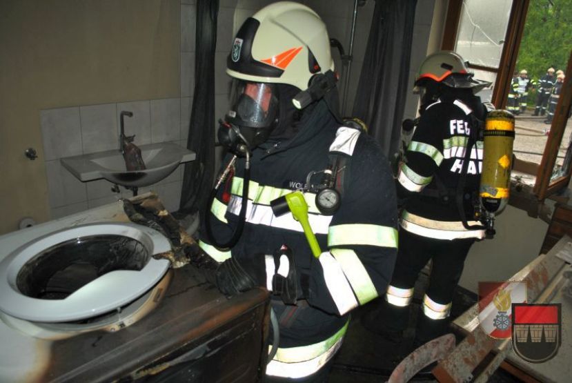 Zimmerbrand in Hall bei Admont