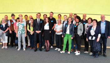 Die SPÖ-Spitze des Bezirks und Chef Kern in Brüssel.