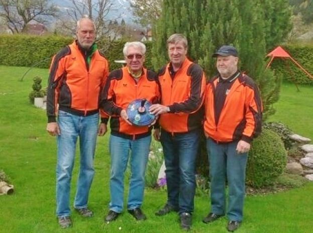 Eisschützen aus Trieben gewinnen!