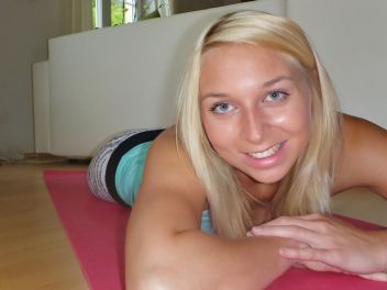 Romana Gasperl aus Grundlsee bietet am 11. Juni in Grundlsee eine kostenlose Pilates-Schnupperstunde an