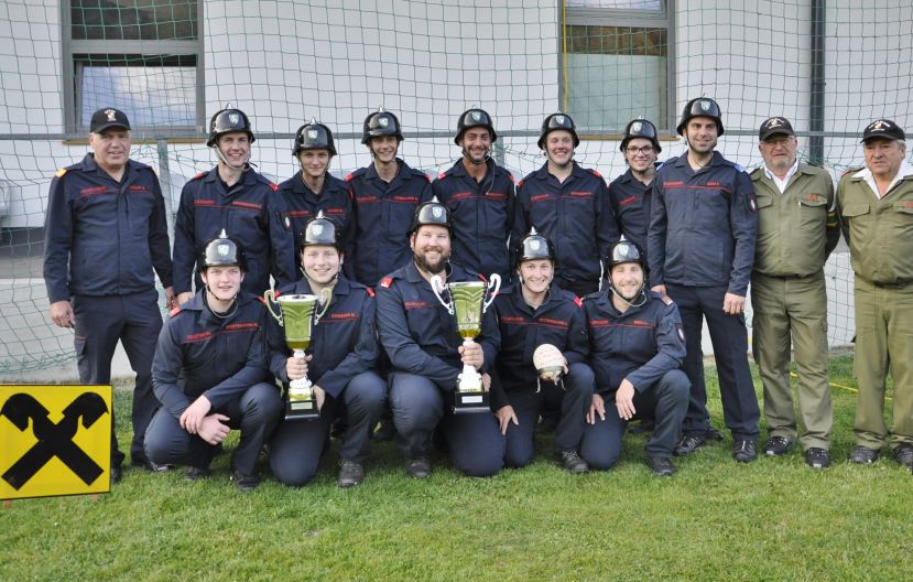Gruppenbild der FF-Schladming