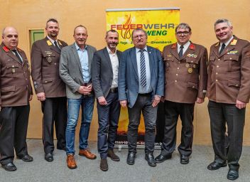 OBI Martin Steiner, ABI Roland Rohrer, LAbg. Bgm. Armin Forstner, Bgm. Christian Haider, BH HR Dr. Christian Sulzbacher, HBI Herbert Peer und BR Benjamin Schachner